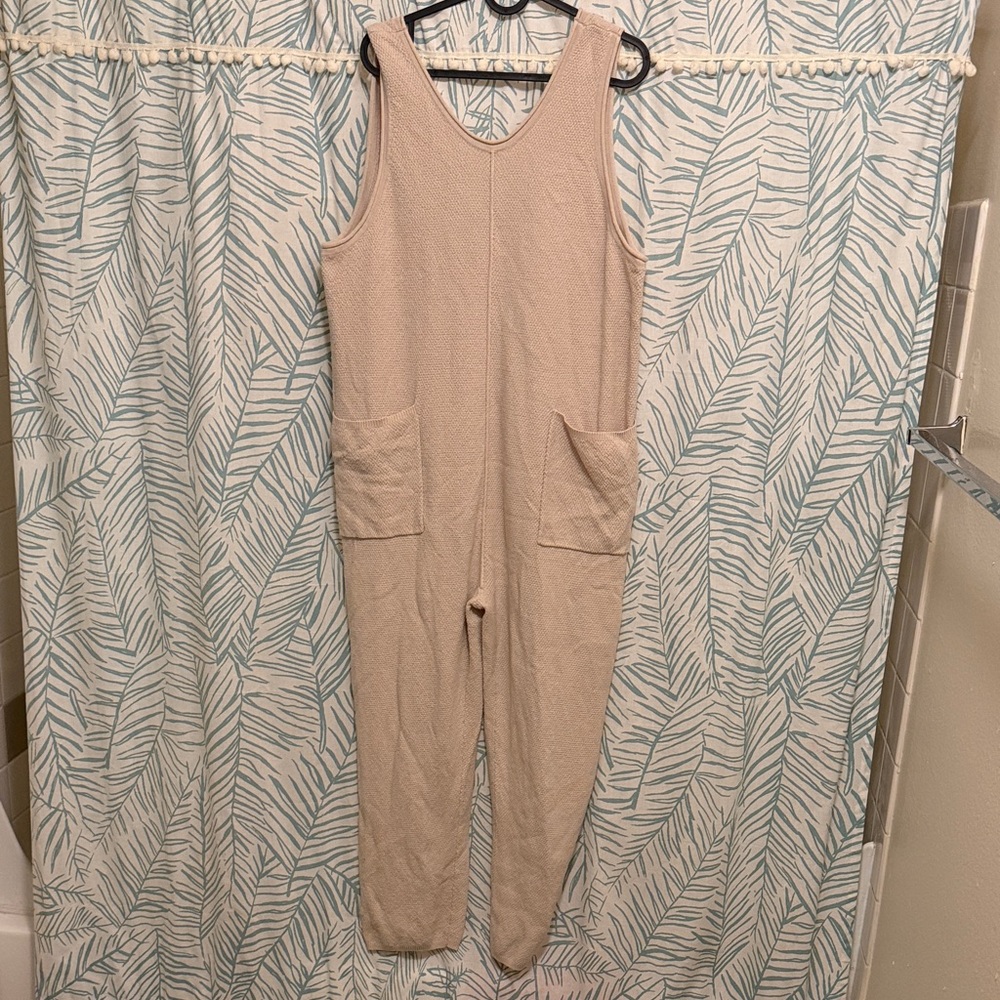 Elegant Beige Sleeveless Jumpsuit